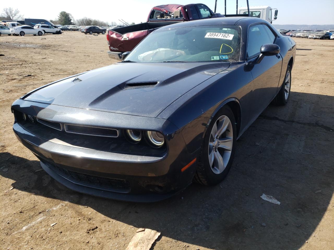 Photo 2 from auction – 2018 DODGE CHALLENGER with VIN 2C3CDZAG4JH294781
