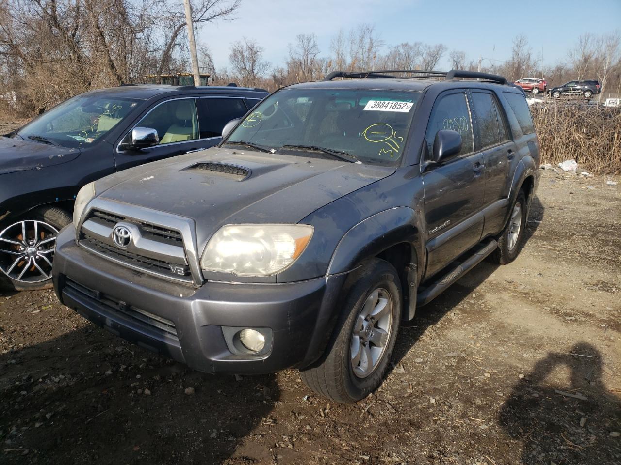 Photo 2 from auction – 2006 TOYOTA 4RUNNER SR with VIN JTEBT14R168032475