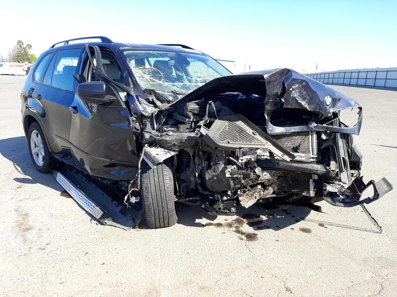 BMW X5 3.0I 2007 with VIN 5UXFE435X7L013663 - Photo from auction