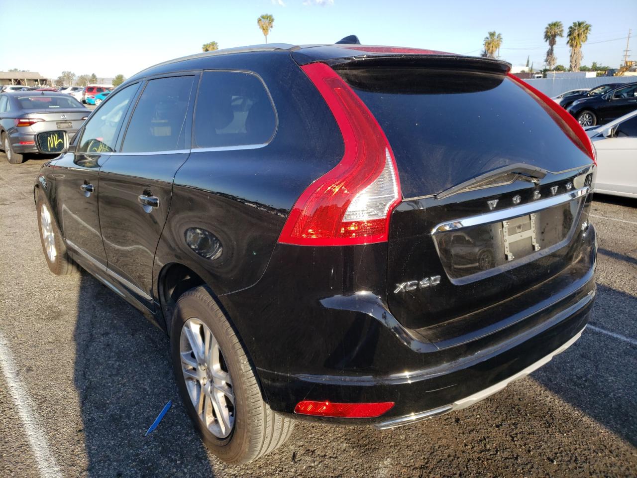 Photo 3 from auction – 2016 VOLVO XC60 T5 PR with VIN YV440MDK2G2794158
