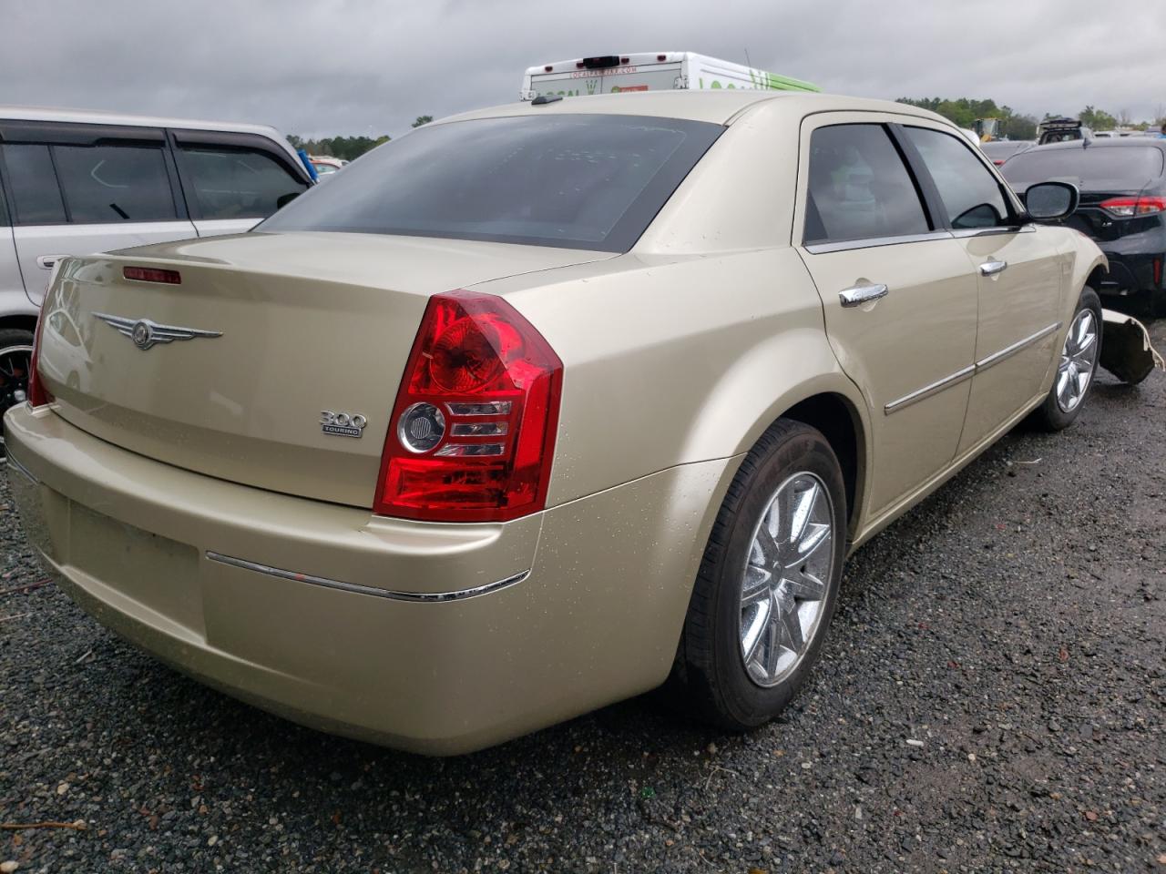 Photo 4 from auction – 2010 CHRYSLER 300 TOURIN with VIN 2C3CA5CV2AH159246