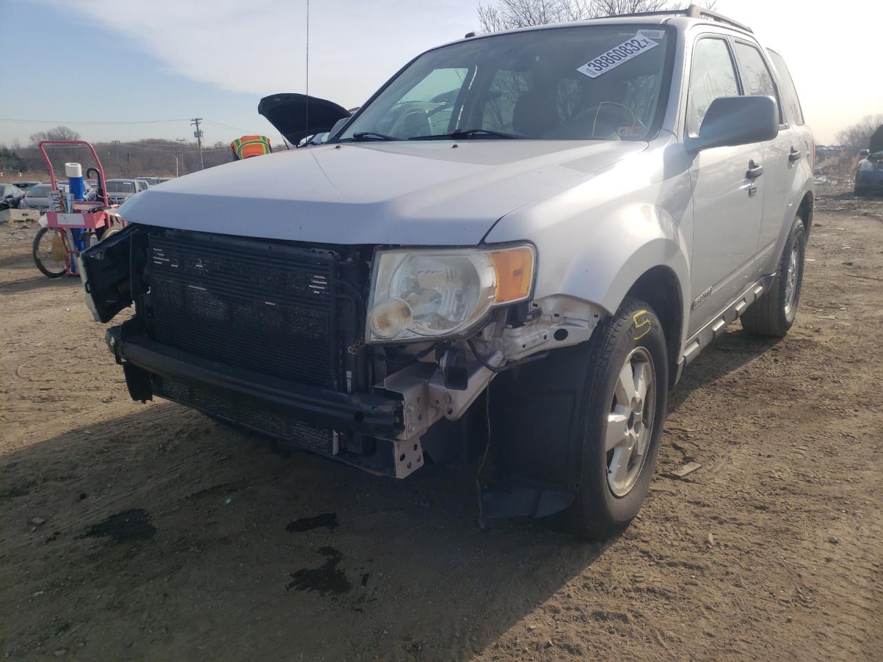 Photo 2 from auction – 2008 FORD ESCAPE XLT with VIN 1FMCU03Z48KC82408