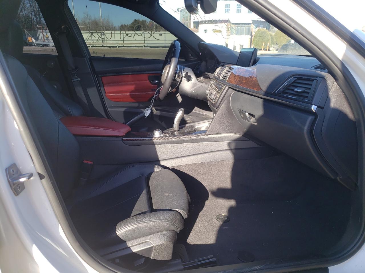 Photo 5 from auction – 2013 BMW 335 XI with VIN WBA3B9C54DJ437421