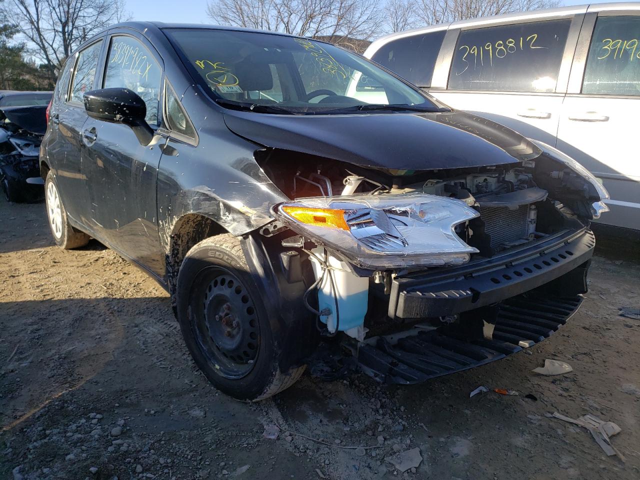 NISSAN VERSA NOTE 2015 with VIN 3N1CE2CPXFL426652 - Photo from auction
