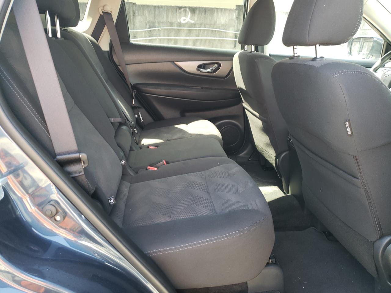 Photo 6 from auction – 2016 NISSAN ROGUE S with VIN KNMAT2MV5GP733787
