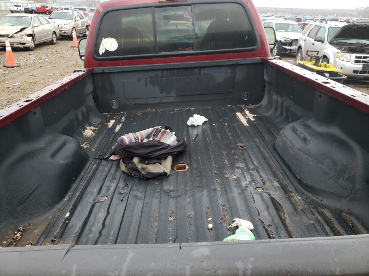 Photo 6 from auction – 2000 FORD F350 SRW S with VIN 1FTSF31F5YEC79360