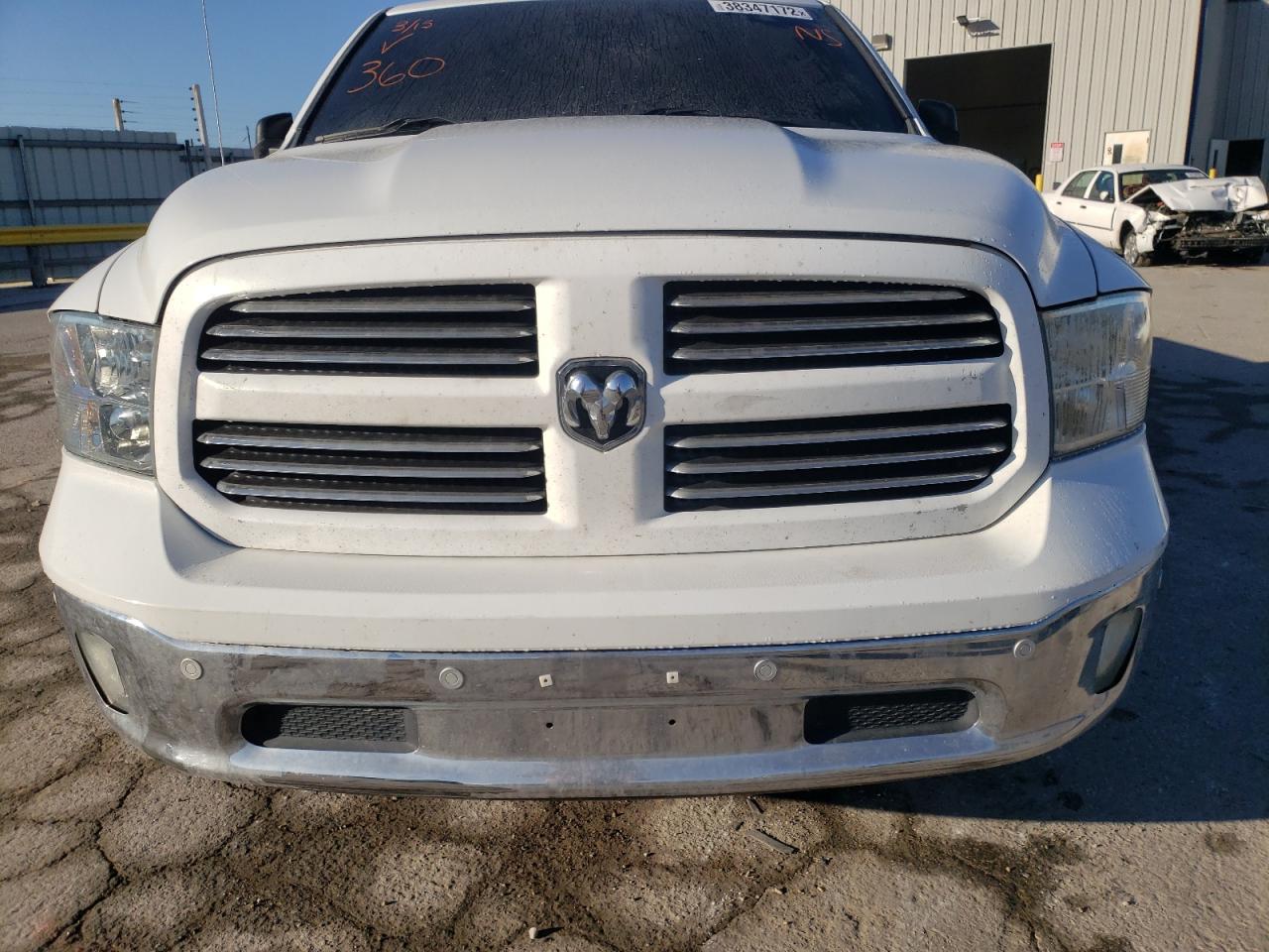 Photo 9 from auction – 2016 RAM 1500 SLT with VIN 3C6RR7LT1GG175088