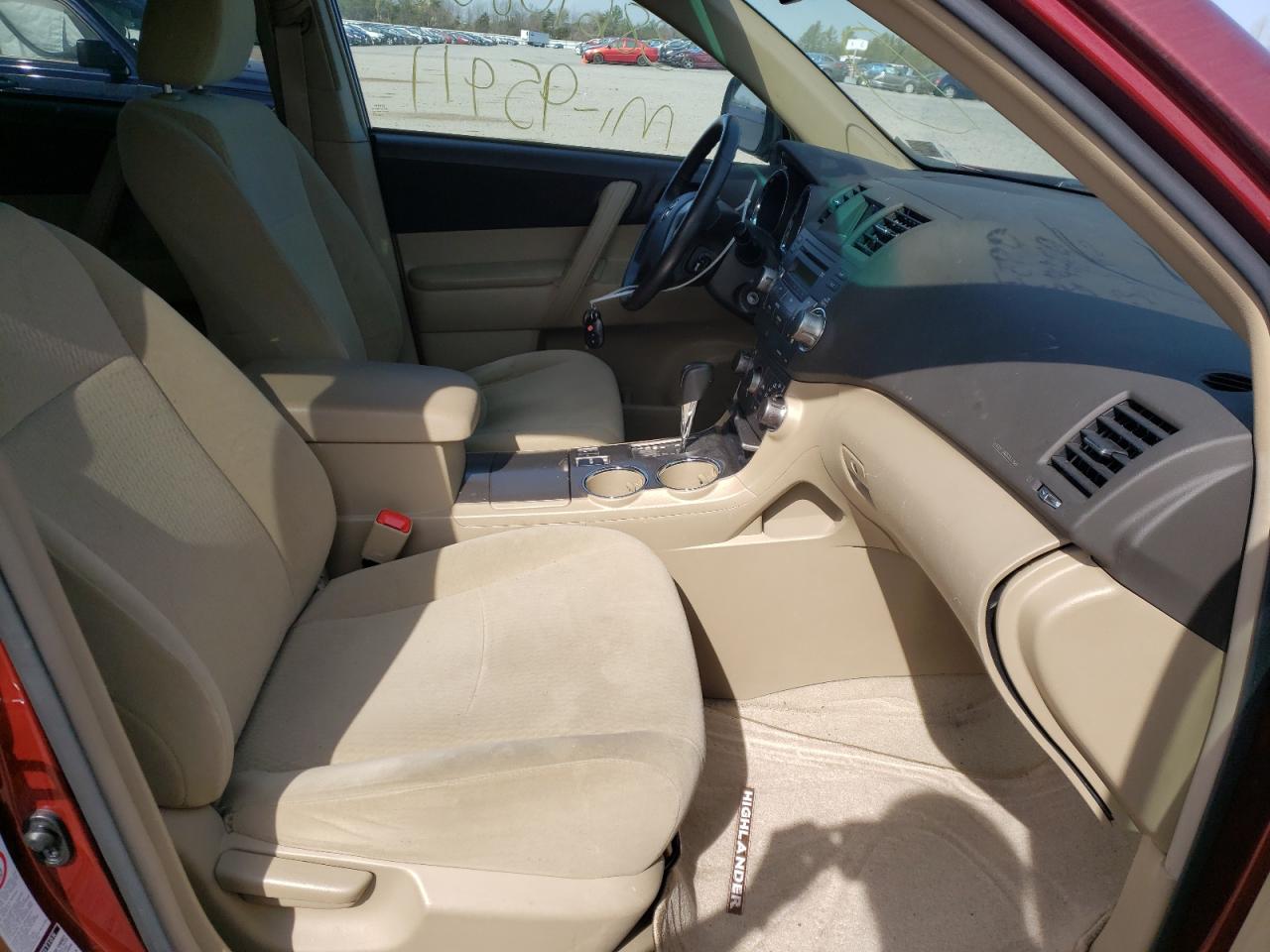 Photo 5 from auction – 2010 TOYOTA HIGHLANDER with VIN 5TDBK3EH9AS004131