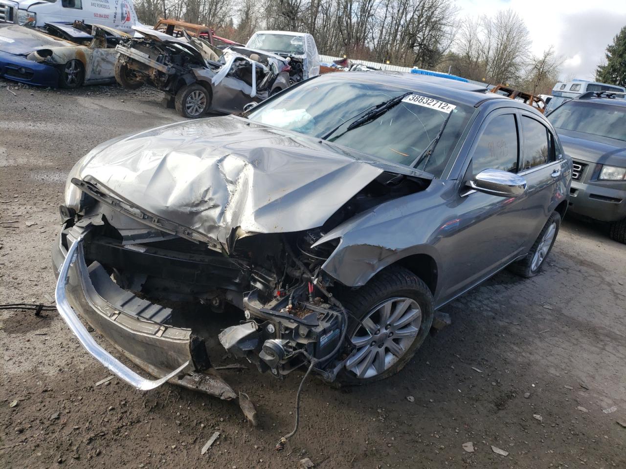 Photo 2 from auction – 2013 CHRYSLER 200 LIMITE with VIN 1C3CCBCG9DN718880