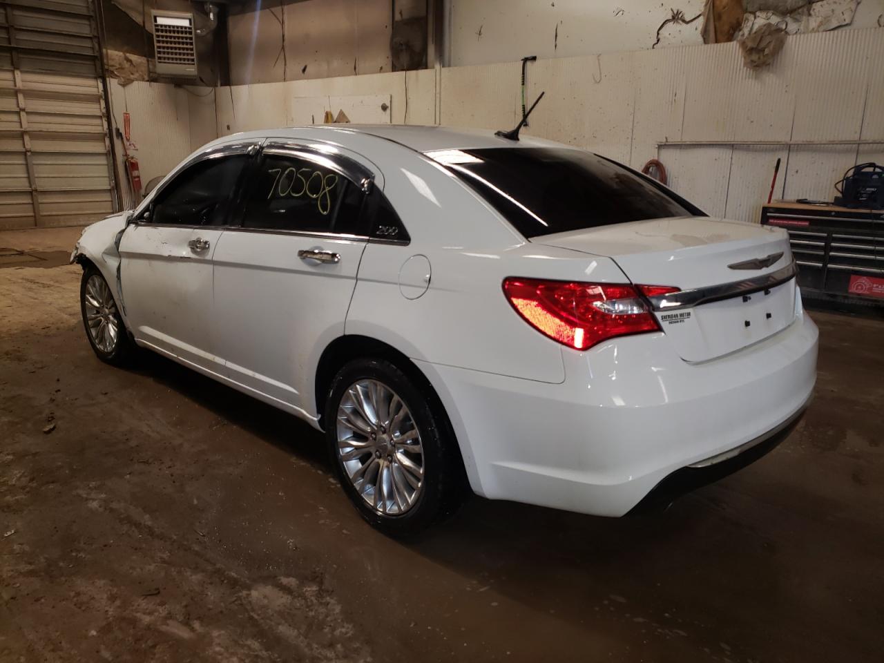 Photo 3 from auction – 2012 CHRYSLER 200 LIMITE with VIN 1C3CCBCG4CN222092