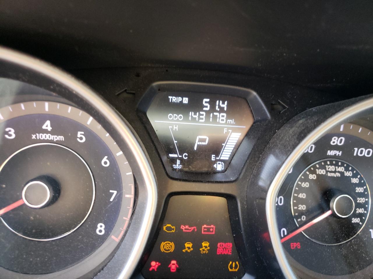 Photo 8 from auction – 2012 HYUNDAI ELANTRA GL with VIN 5NPDH4AE5CH139544