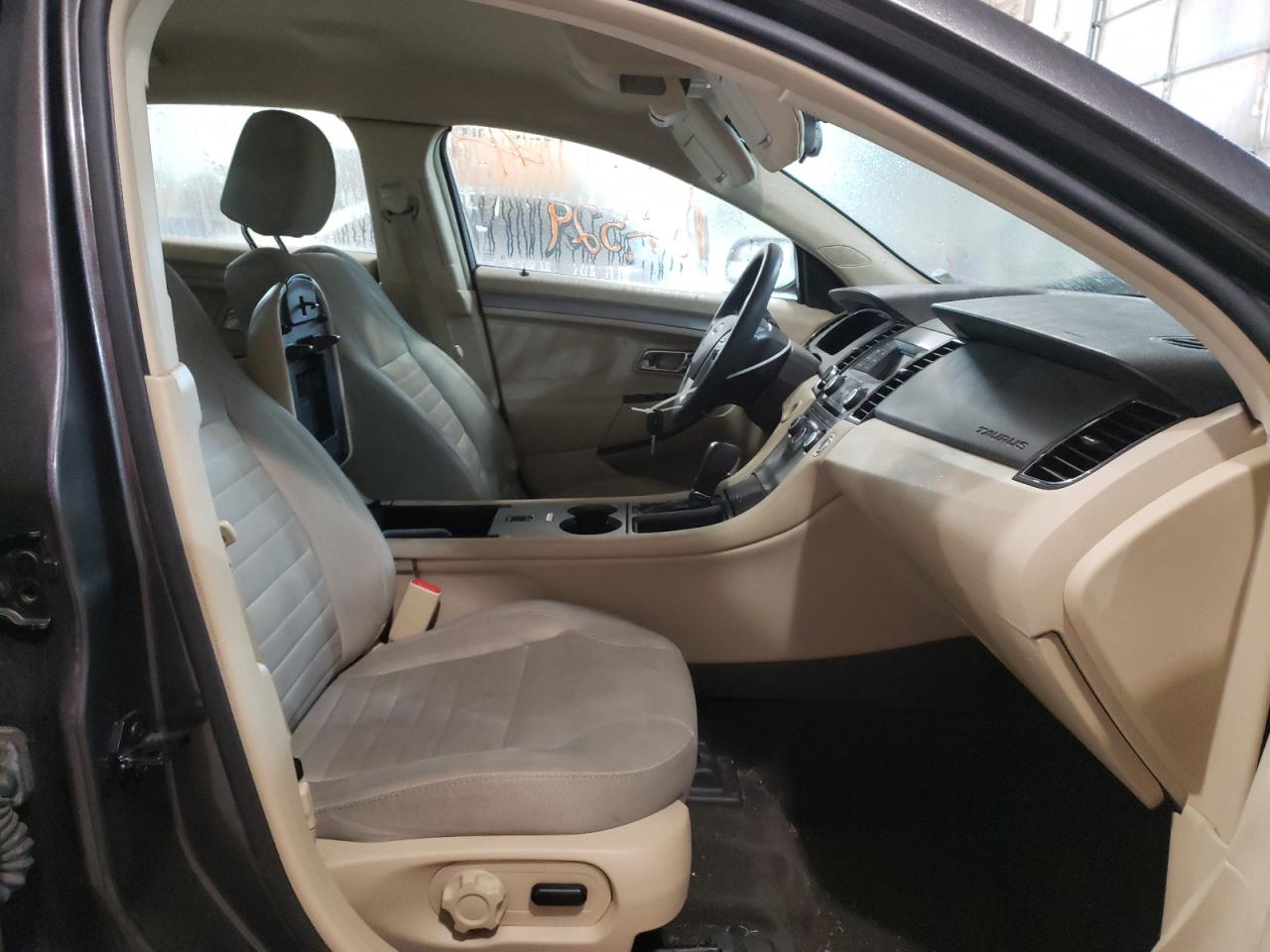 Photo 5 from auction – 2015 FORD TAURUS SE with VIN 1FAHP2D85FG141386
