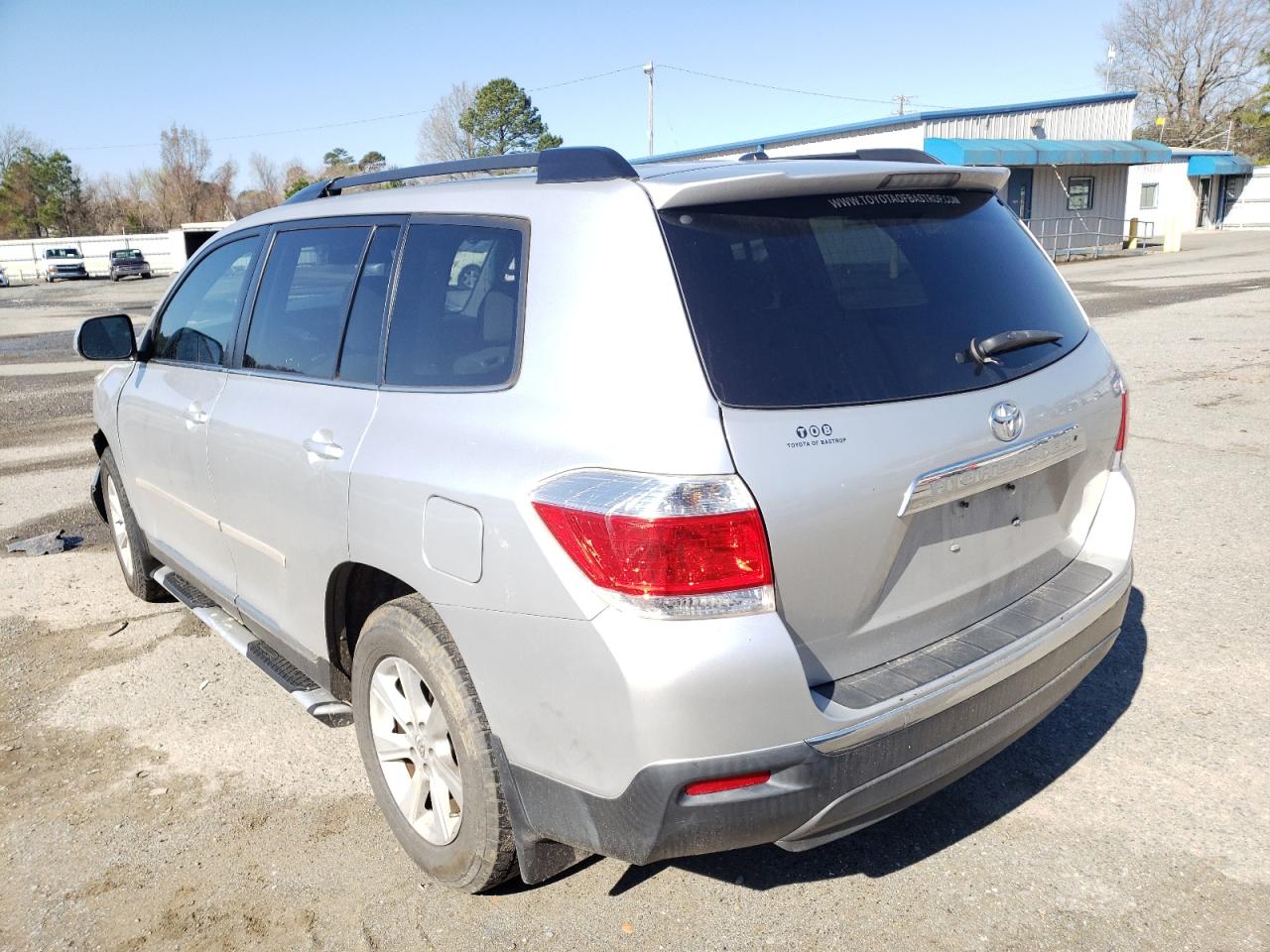 Photo 3 from auction – 2012 TOYOTA HIGHLANDER with VIN 5TDZA3EHXCS029673