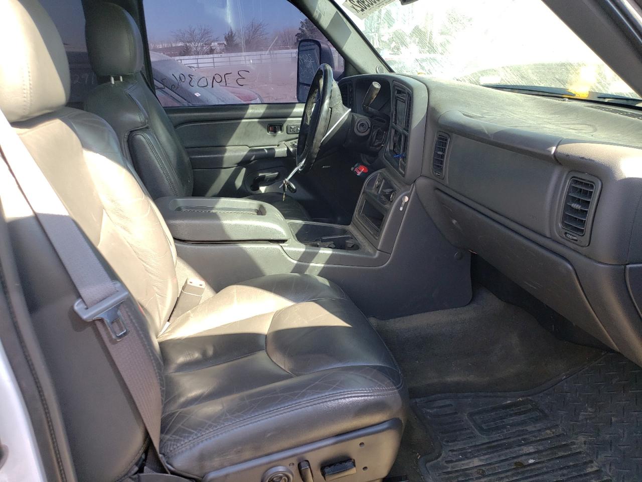 Zdjęcie 5 z aukcji – 2004 CHEVROLET SILVERADO z VIN 1GCEK19T84E198015