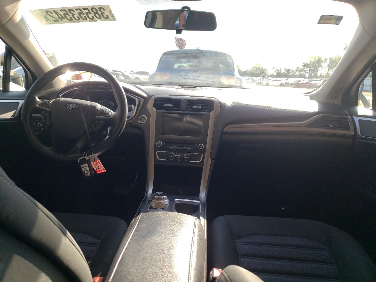 Photo 9 from auction – 2017 FORD FUSION SE with VIN 3FA6P0H77HR153614