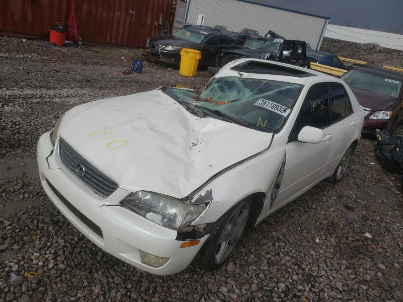 Photo 2 from auction – 2001 LEXUS IS 300 with VIN JTHBD182910001513