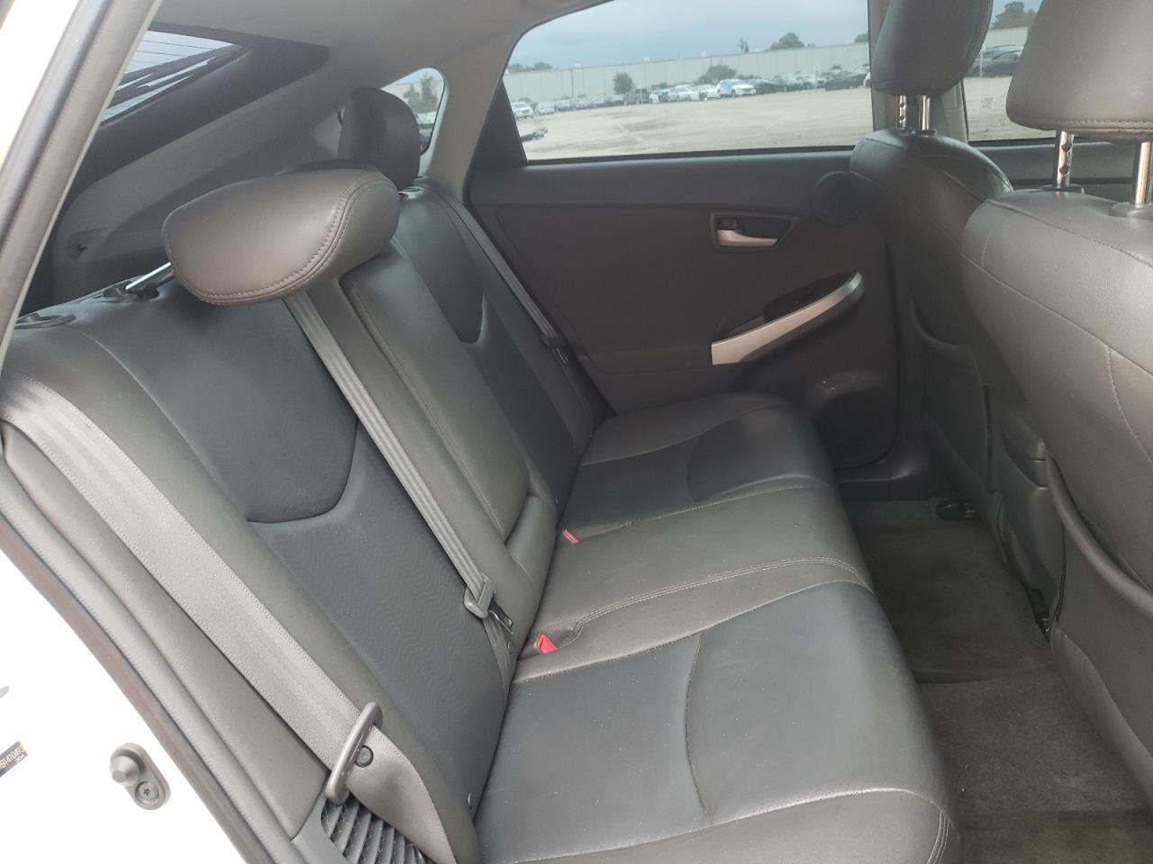 Photo 6 from auction – 2011 TOYOTA PRIUS with VIN JTDKN3DU7B1410493