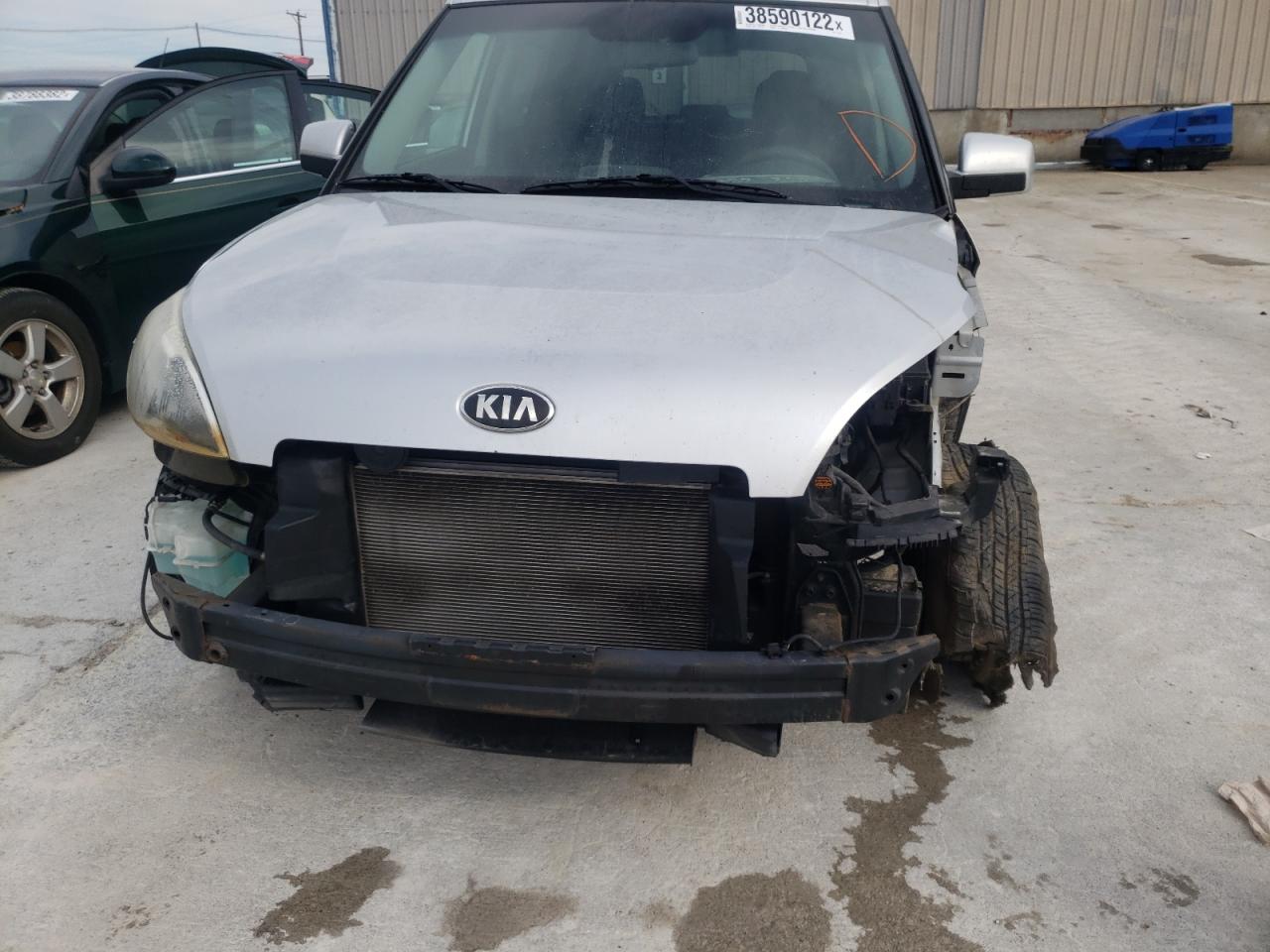 Photo 9 from auction – 2013 KIA SOUL with VIN KNDJT2A5XD7571641