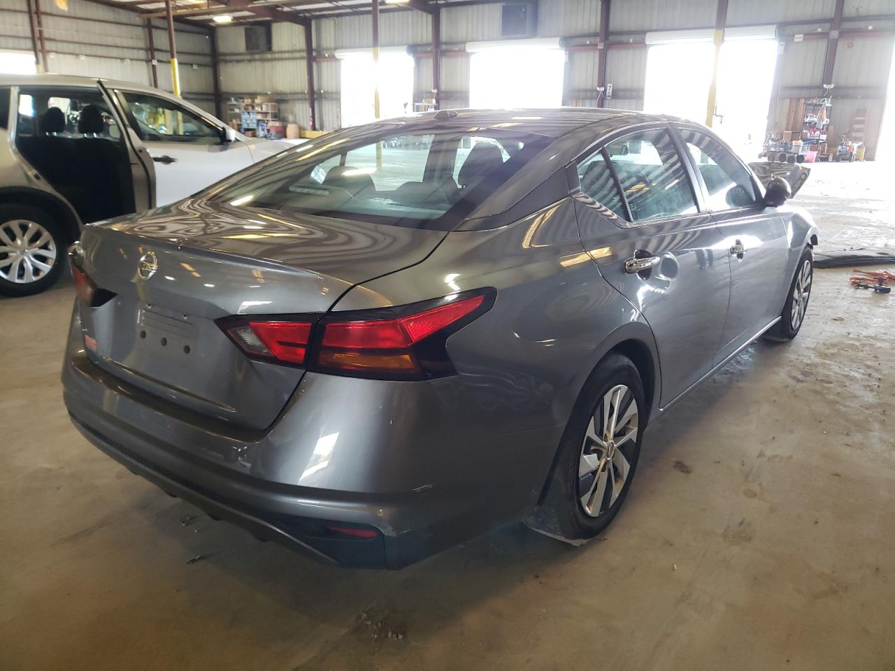 Photo 4 from auction – 2019 NISSAN ALTIMA S with VIN 1N4BL4BVXKC202786