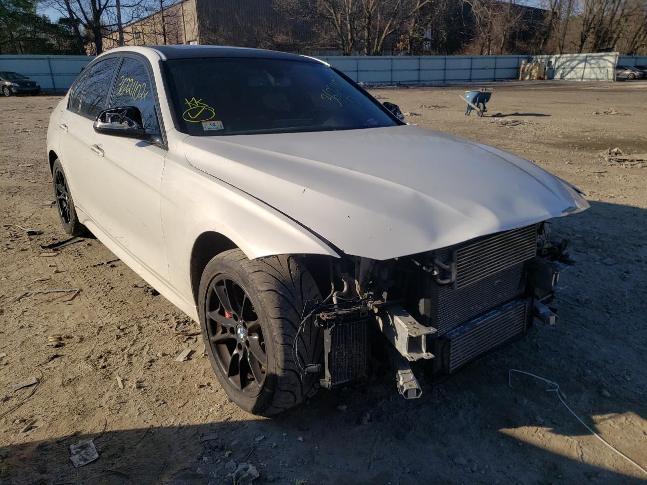 BMW 335 XI 2013 z numerem VIN WBA3B9C54DJ437421 - Zdjęcie z aukcji