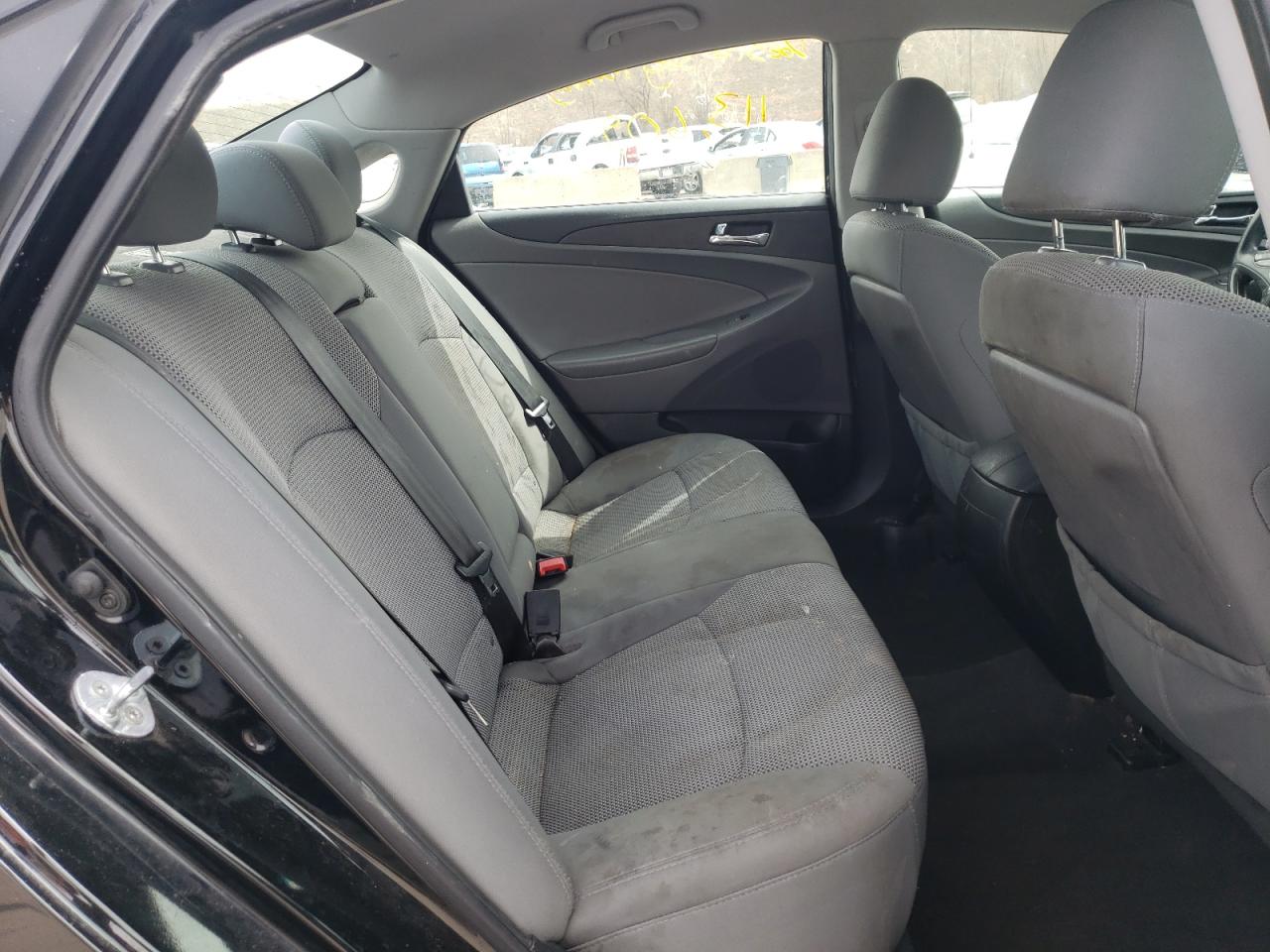 Photo 6 from auction – 2014 HYUNDAI SONATA GLS with VIN 5NPEB4AC2EH852084