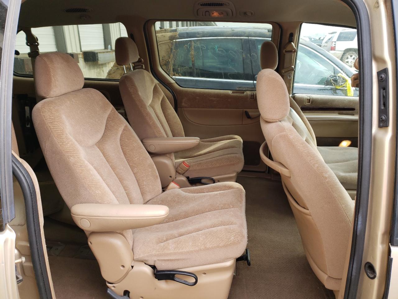 Photo 6 from auction – 2000 CHRYSLER TOWN & COU with VIN 1C4GP44G2YB635813