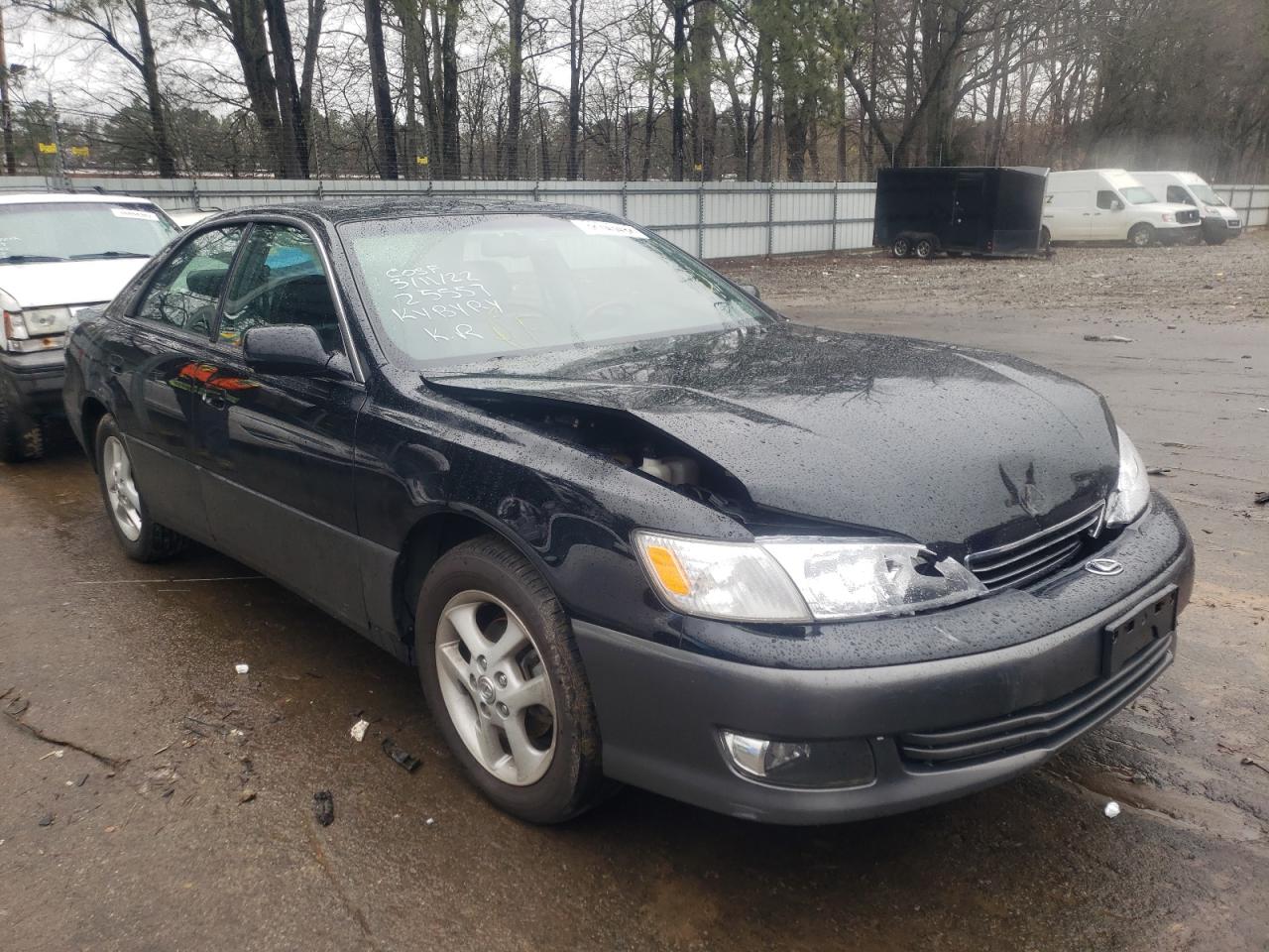 LEXUS ES 300 2001 with VIN JT8BF28G910305565 - Photo from auction