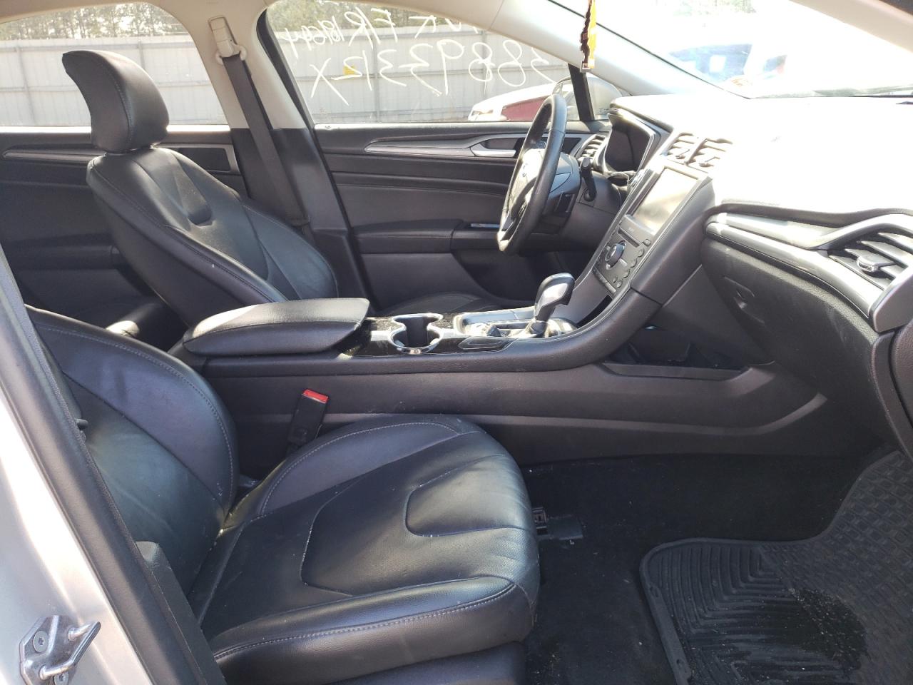 Photo 5 from auction – 2016 FORD FUSION TIT with VIN 3FA6P0K98GR400499