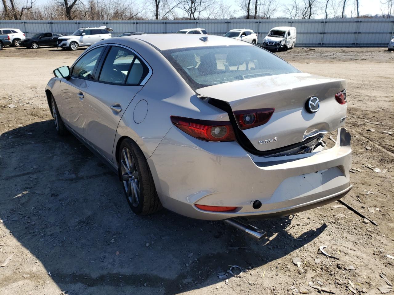 Photo 3 from auction – 2022 MAZDA 3 PREMIUM with VIN JM1BPADL2N1507823