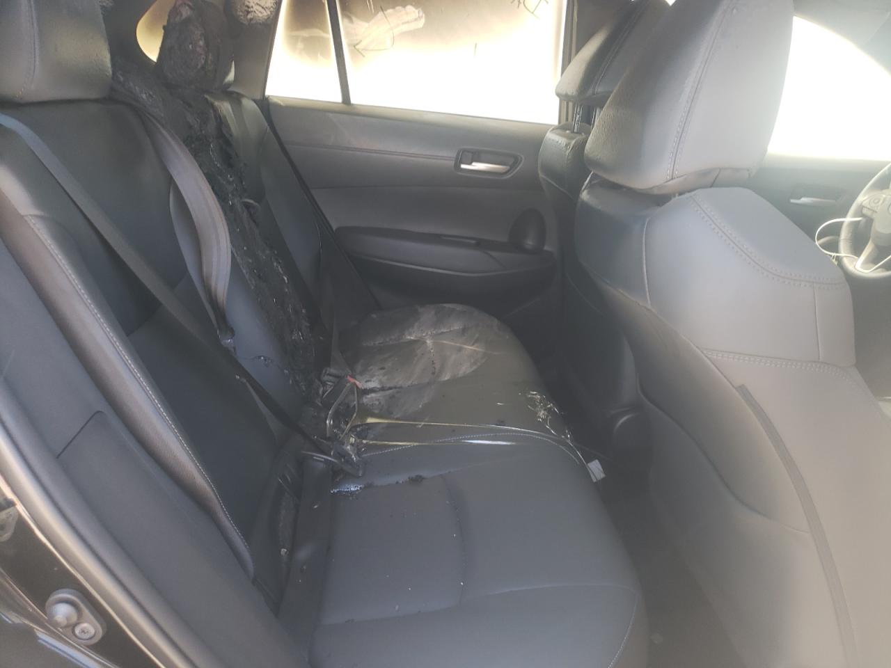 Photo 6 from auction – 2022 TOYOTA COROLLA CR with VIN 7MUDAAAG6NV004404