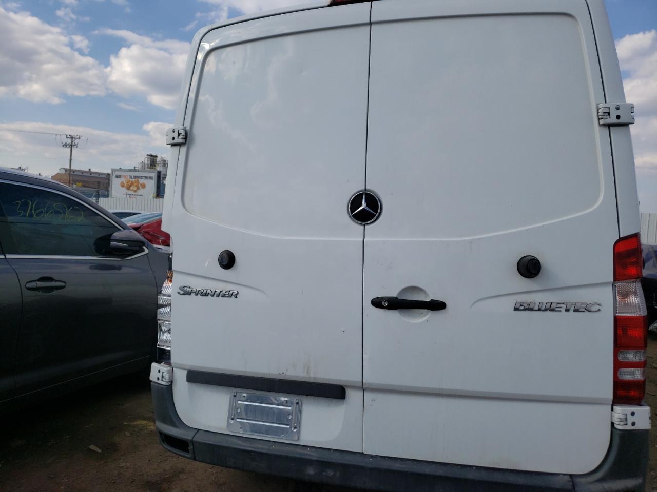 Photo 9 from auction – 2013 MERCEDES-BENZ SPRINTER 2 with VIN WD3PE7CC5D5808474