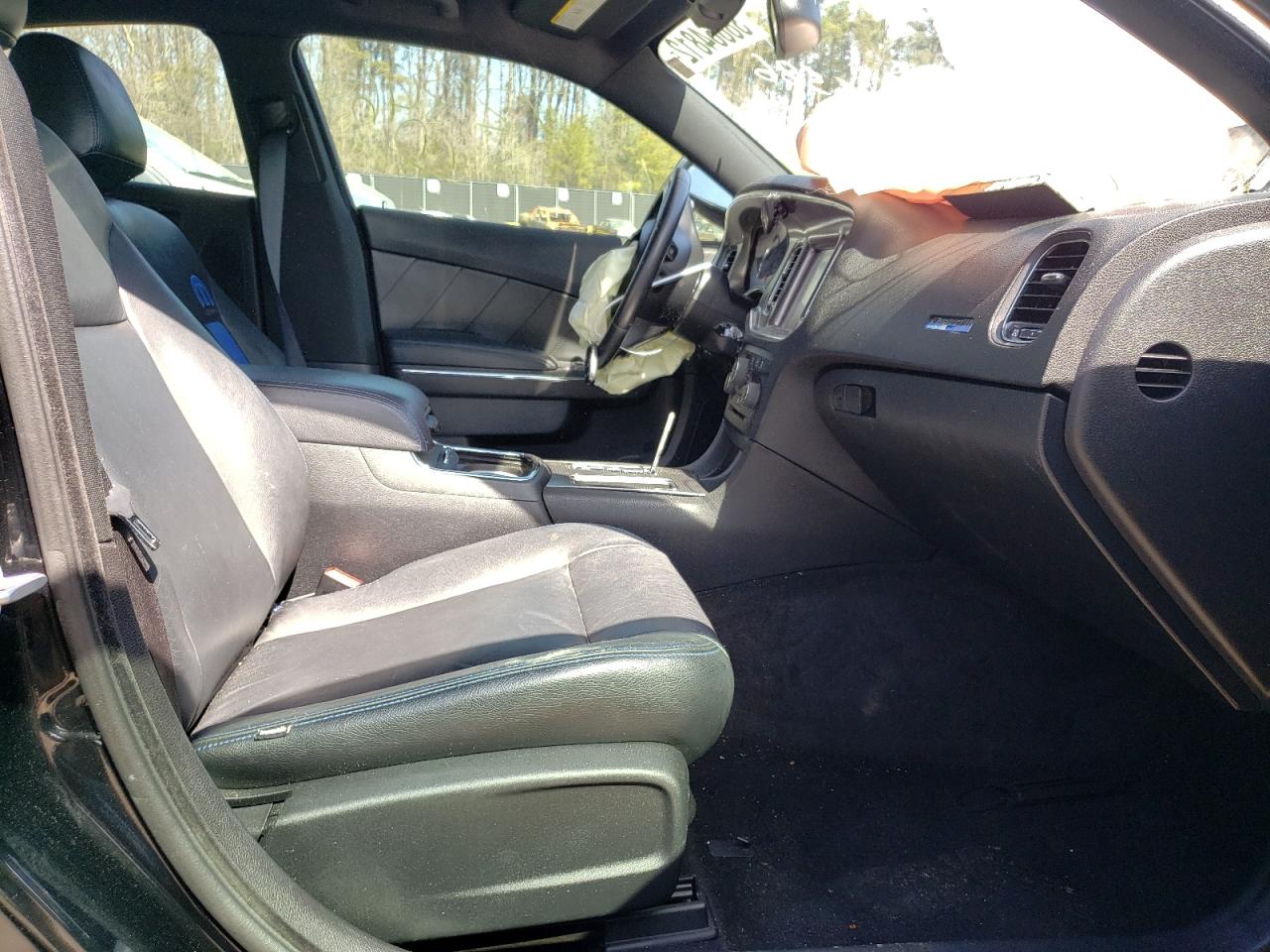 Photo 5 from auction – 2011 DODGE CHARGER R/ with VIN 2B3CL5CT1BH616586