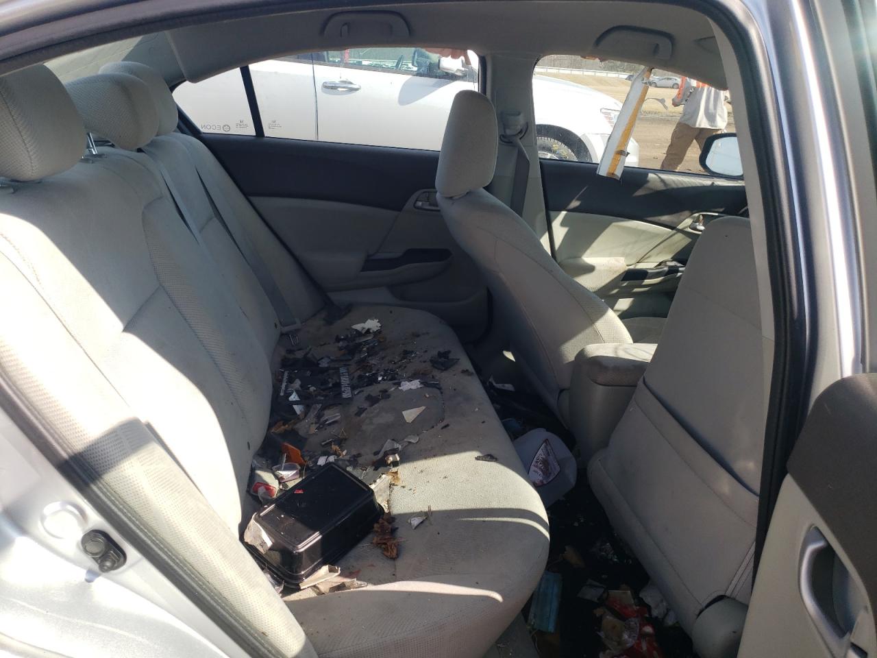 Photo 6 from auction – 2012 HONDA CIVIC with VIN 19XFB2F50CE049276