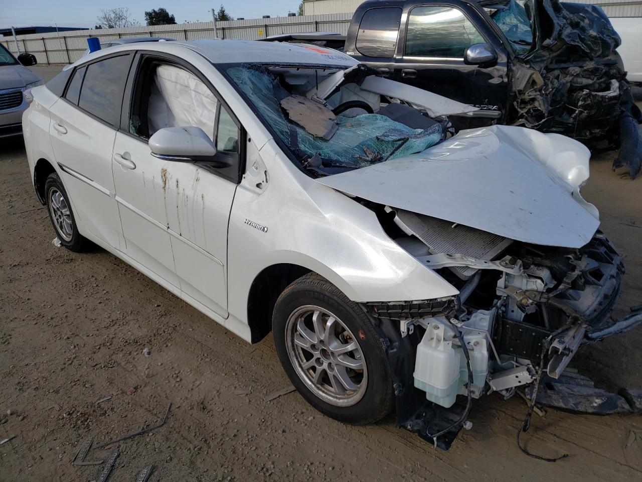 TOYOTA PRIUS 2017 with VIN JTDKBRFUXH3025547 - Photo from auction