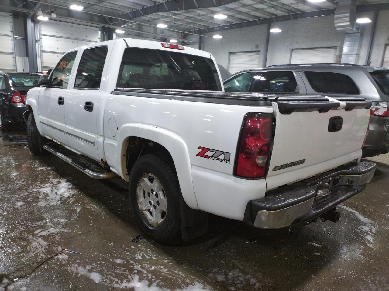 Foto 3 de la subasta – 2006 CHEVROLET SILVERADO con VIN 2GCEK13TX61229035