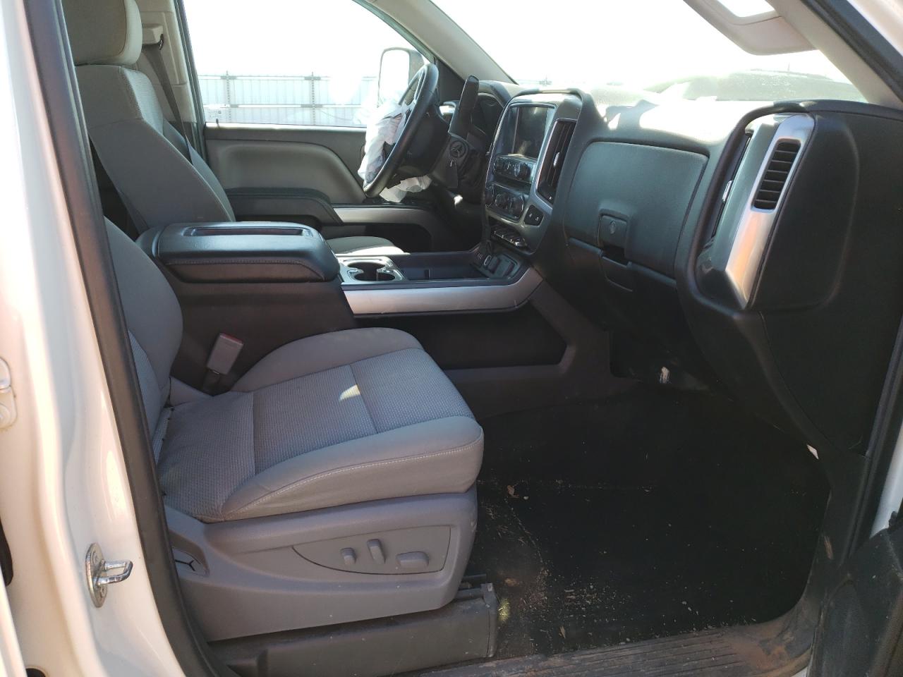Photo 5 from auction – 2014 CHEVROLET SILVERADO with VIN 3GCUKREC0EG295395
