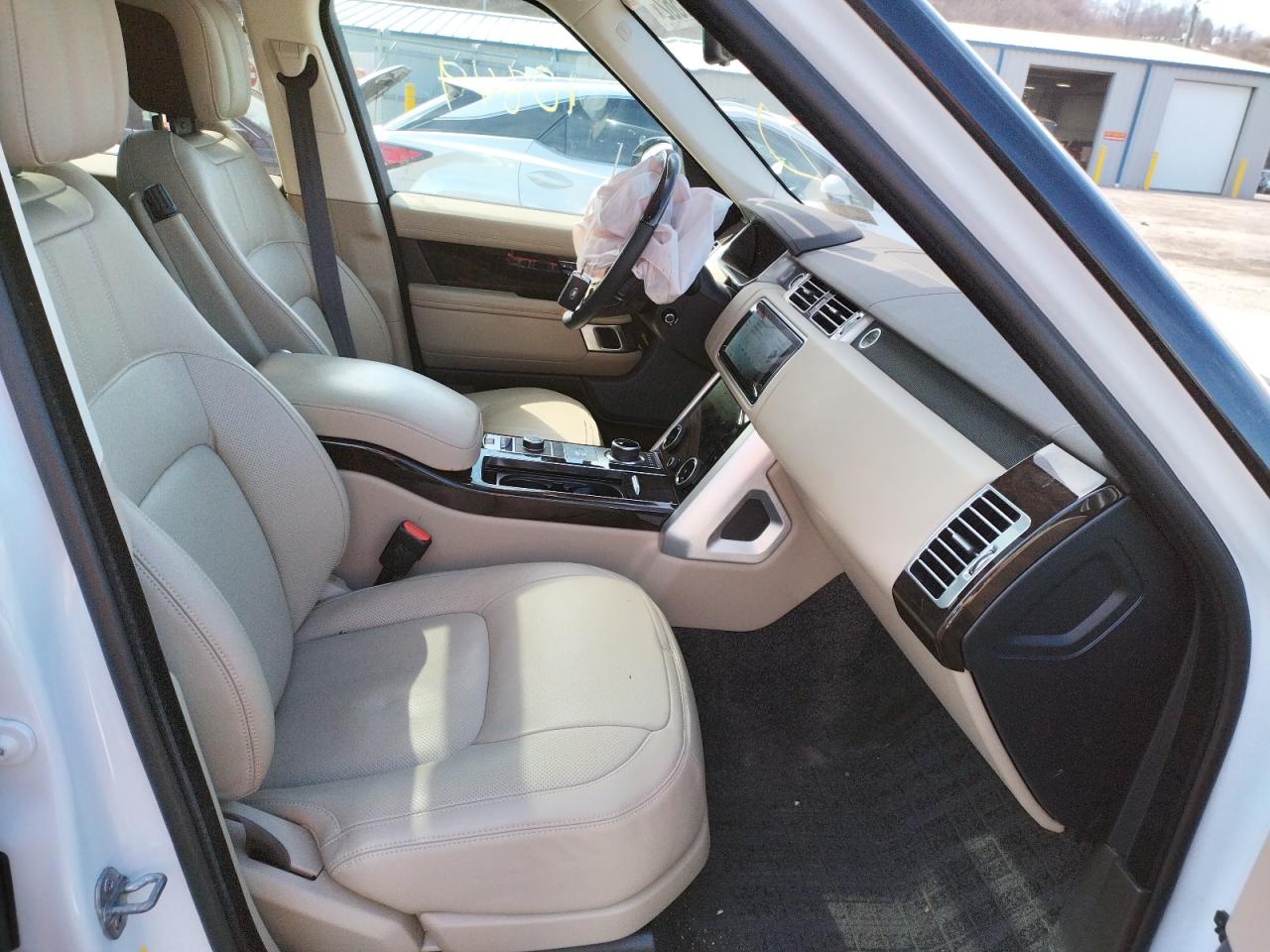 Photo 5 from auction – 2022 LAND ROVER RANGE ROVE with VIN SALGS2RUXNA462635