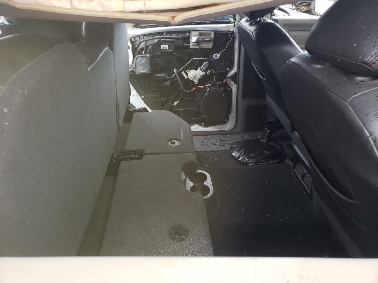 Photo 6 from auction – 2010 DODGE RAM 2500 with VIN 3D7UT2CL2AG116569