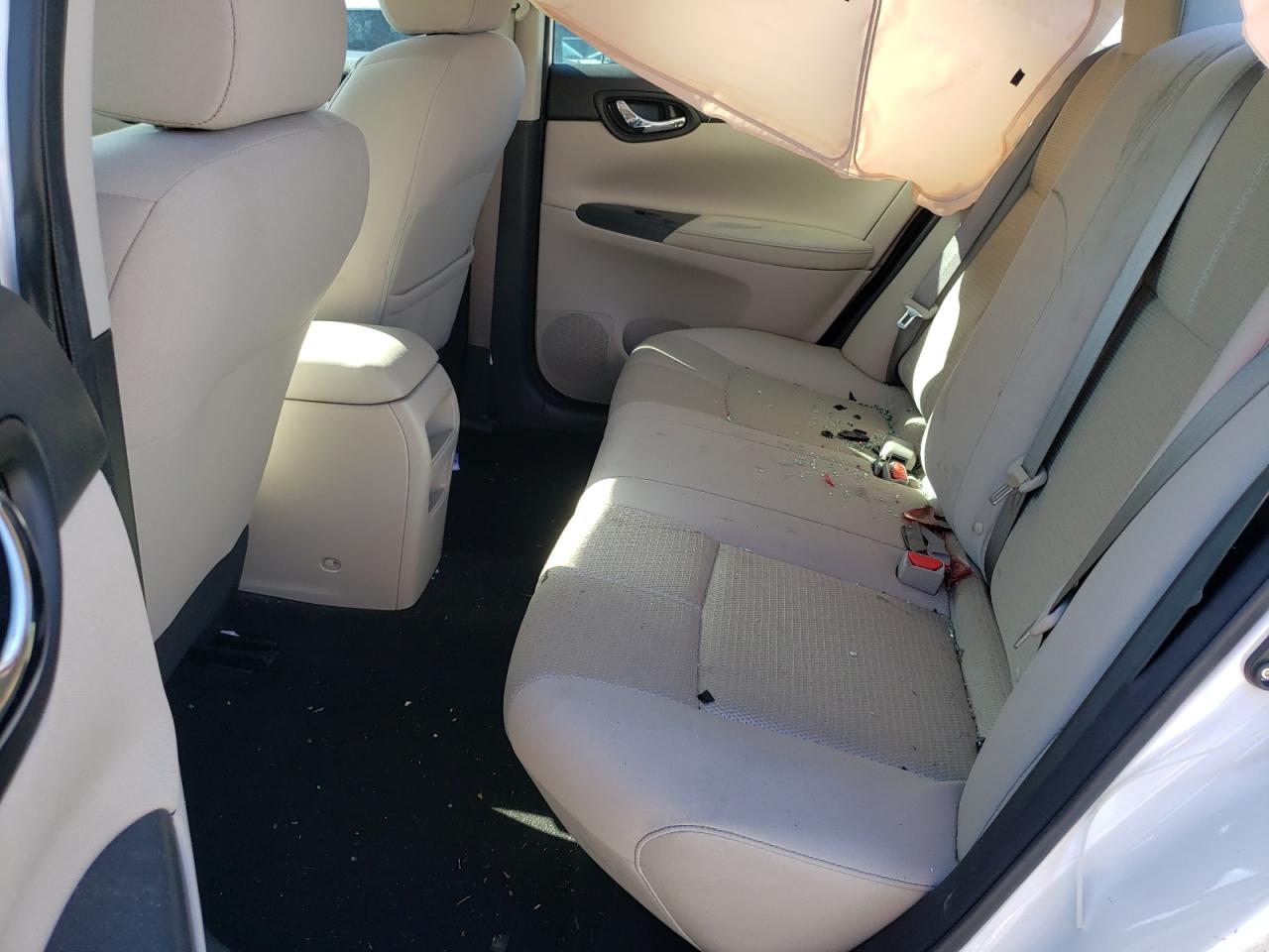 Photo 6 from auction – 2016 NISSAN SENTRA with VIN 3N1AB7AP8GY307647