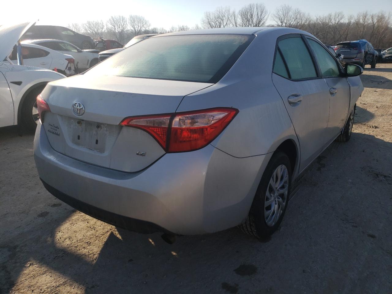 Photo 4 from auction – 2018 TOYOTA COROLLA L with VIN 2T1BURHE9JC975069