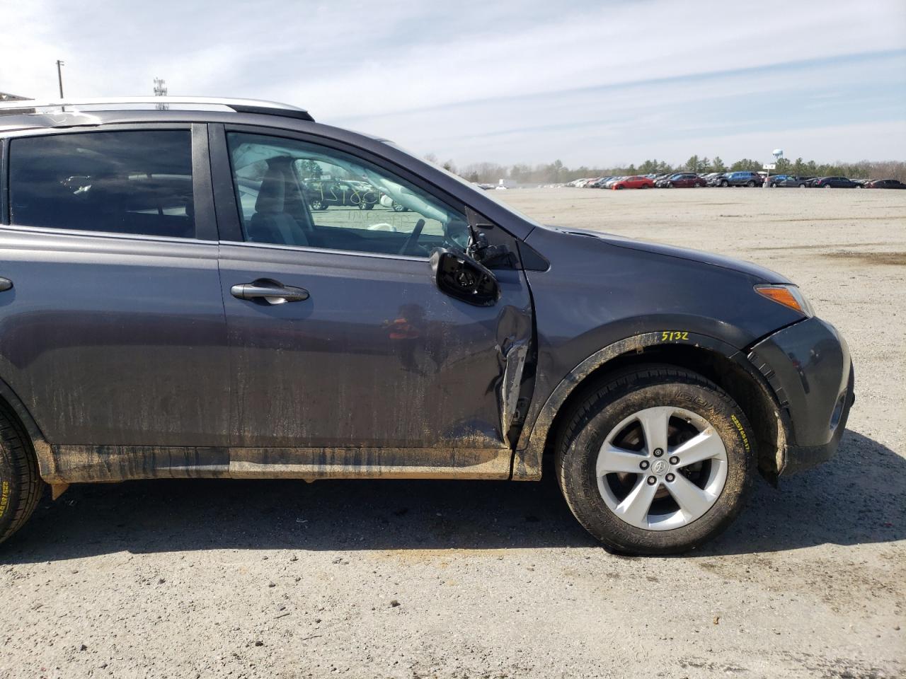 Photo 9 from auction – 2014 TOYOTA RAV4 XLE with VIN 2T3RFREV4EW168550
