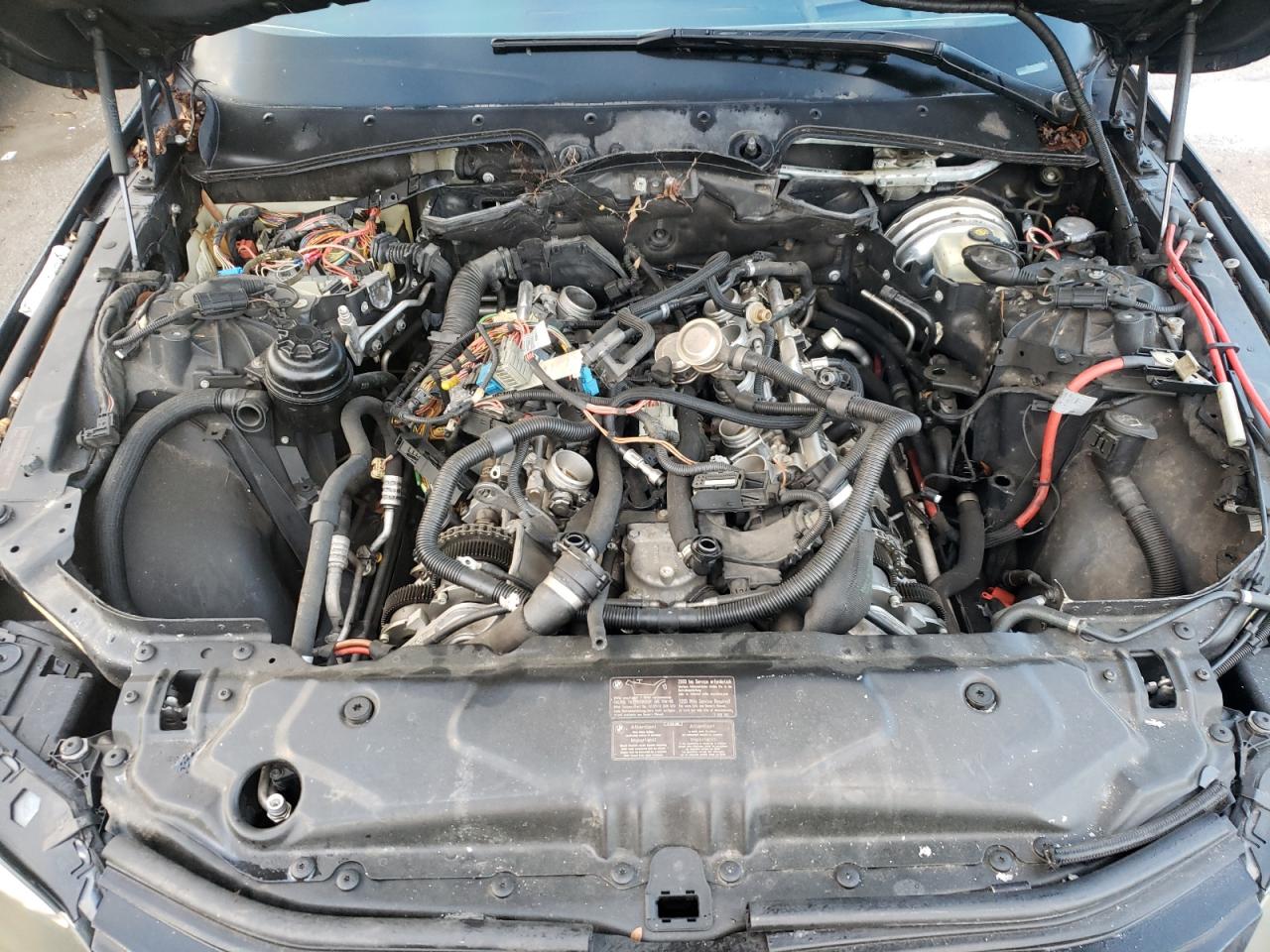 Photo 7 from auction – 2006 BMW M5 with VIN WBSNB93576B584821
