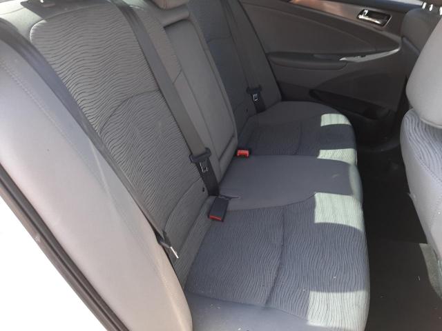 Photo 6 from auction – 2013 HYUNDAI SONATA HYB with VIN KMHEC4A40DA074990