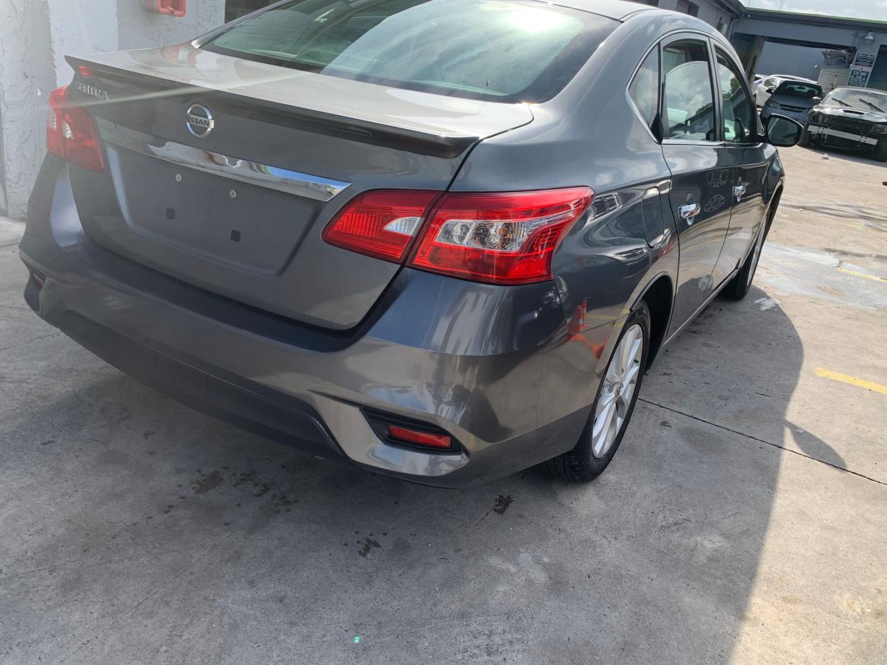 Photo 4 from auction – 2017 NISSAN SENTRA S with VIN 3N1AB7AP8HY279205