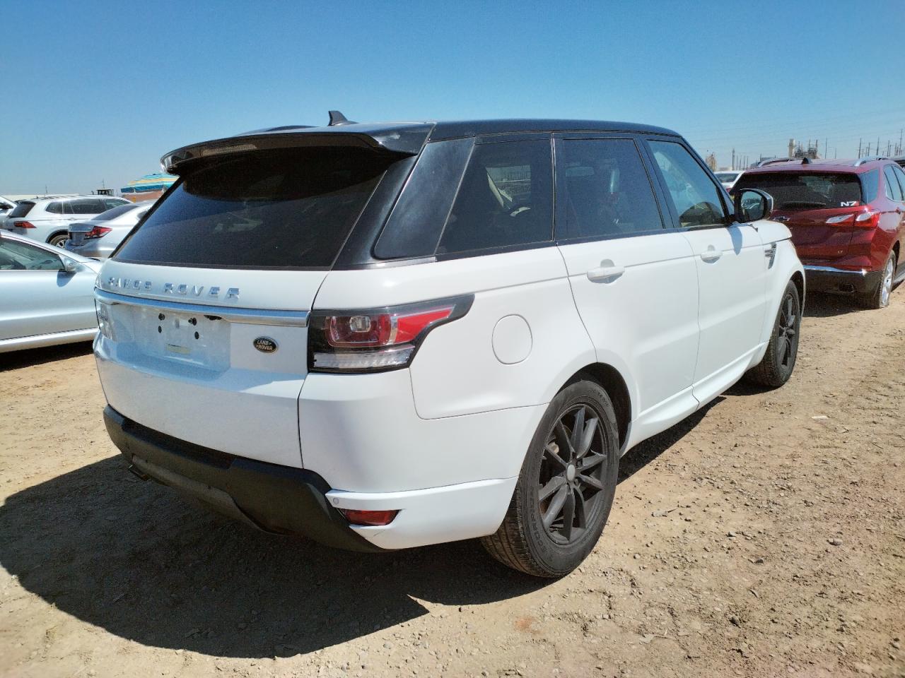 Photo 4 from auction – 2016 LAND ROVER RANGE ROVE with VIN SALWG2KFXGA659607