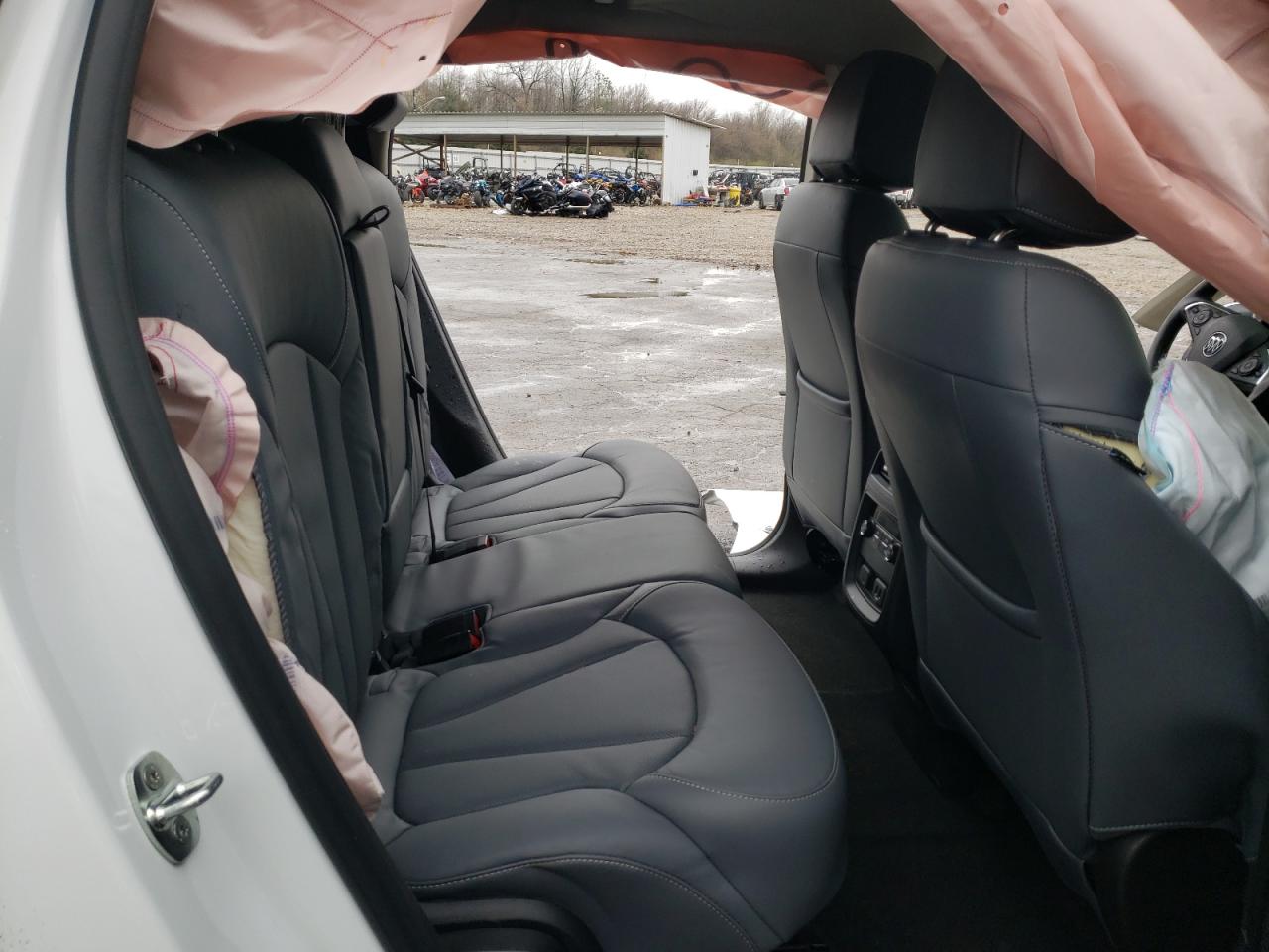 Photo 6 from auction – 2020 BUICK ENVISION E with VIN LRBFXCSA5LD212823