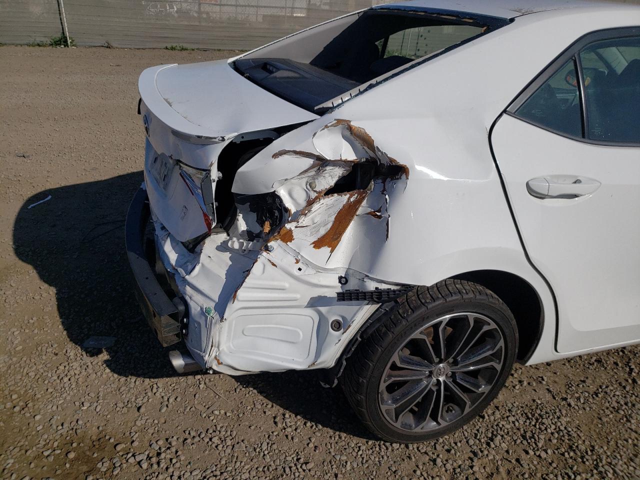 Photo 9 from auction – 2015 TOYOTA COROLLA L with VIN 5YFBURHE8FP350105