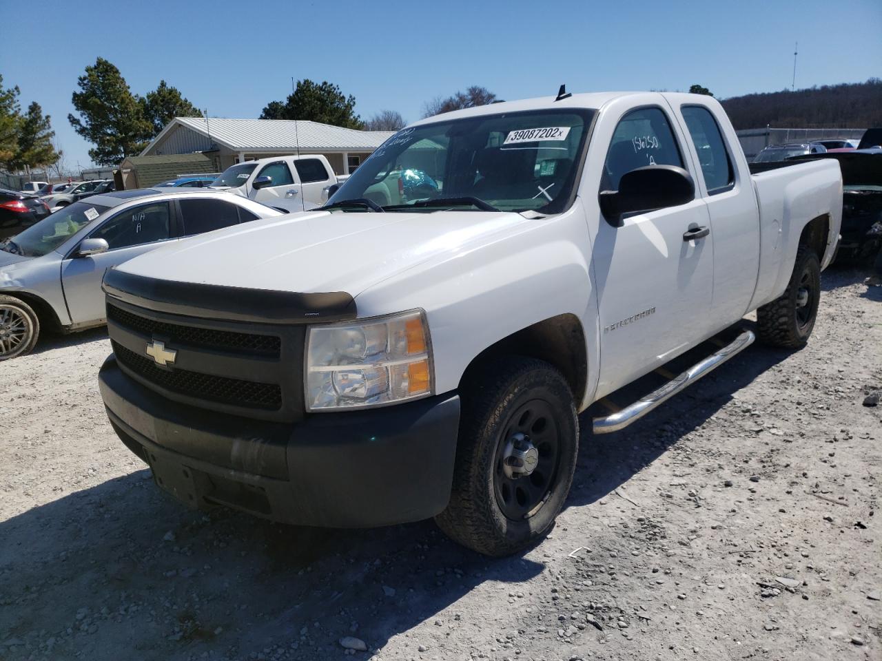 Photo 2 from auction – 2007 CHEVROLET SILVERADO with VIN 1GCEC19X57Z646658