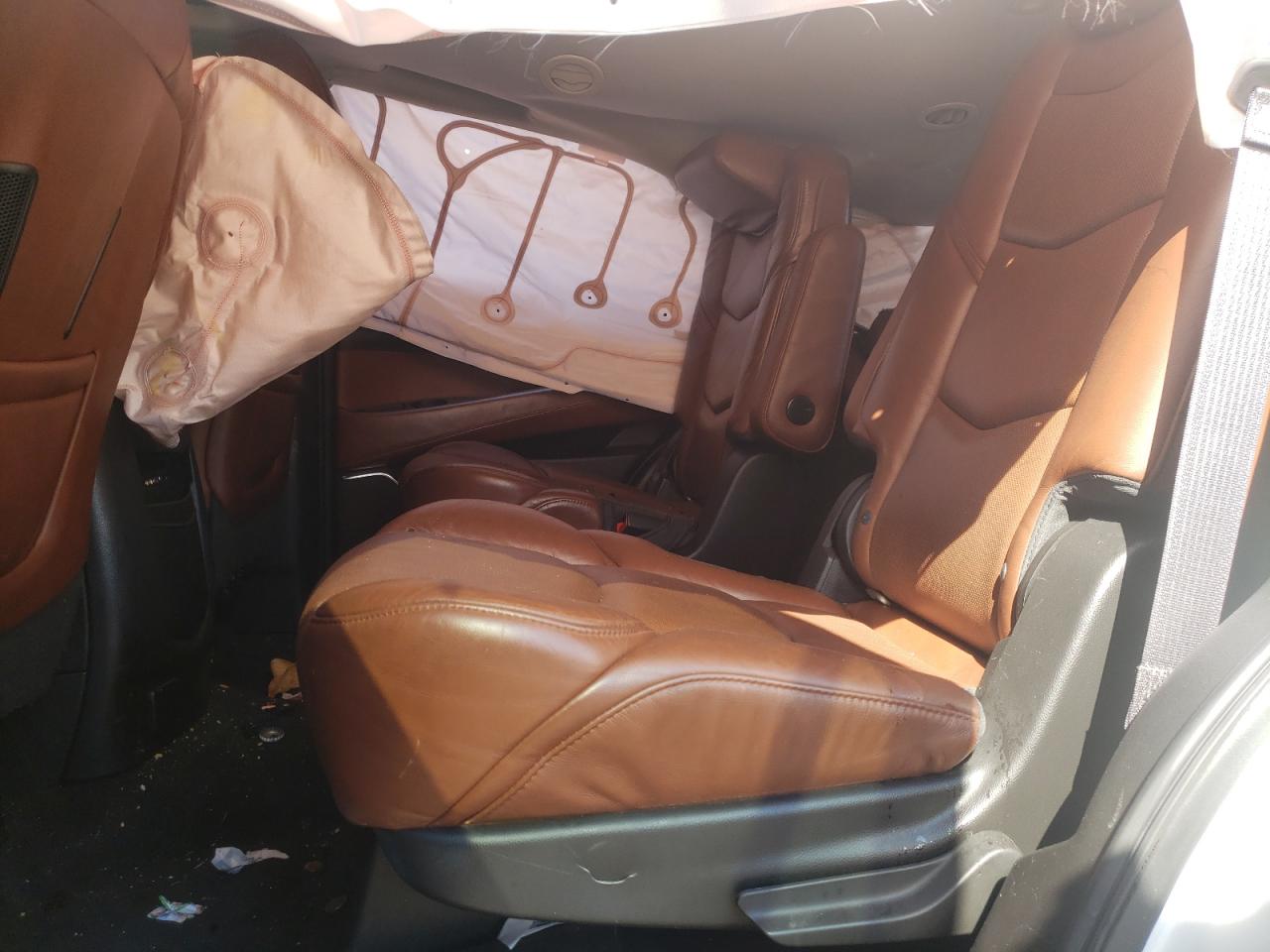 Photo 6 from auction – 2016 CADILLAC ESCALADE with VIN 1GYS4BKJ4GR399834