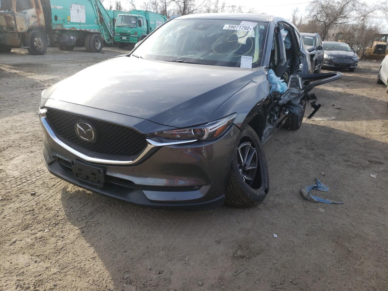 Photo 2 from auction – 2017 MAZDA CX-5 GRAND with VIN JM3KFBDL2H0205474